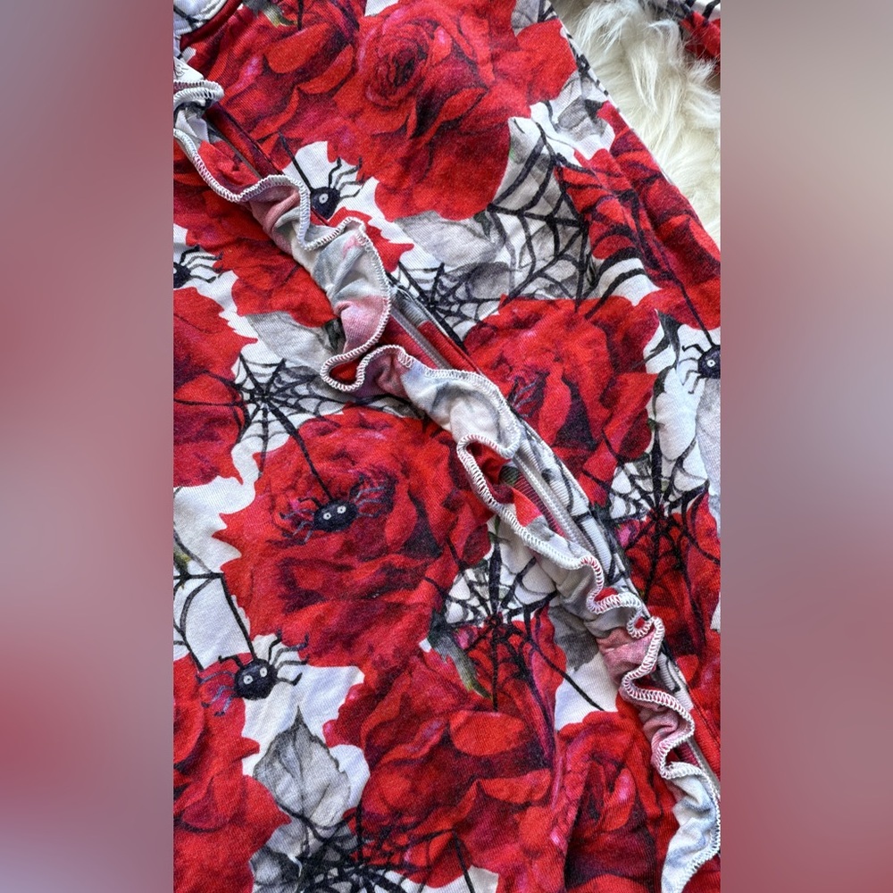 Bums and Roses - Picture 3 of 3